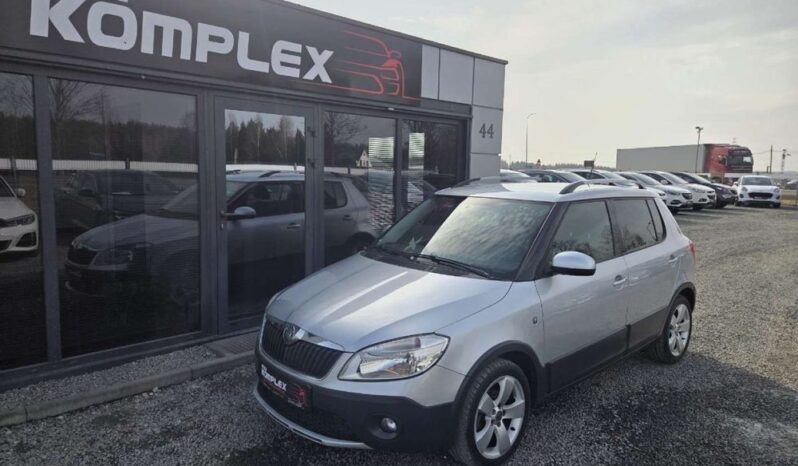 Skoda Fabia  | Fwd (Przód) | Manualna | 86 Km | Srebrny