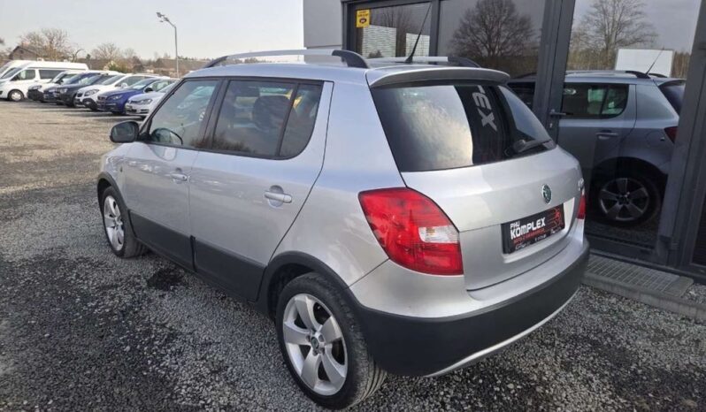 SKODA Fabia  | FWD (przód) | Manualna | 86 KM | Srebrny full