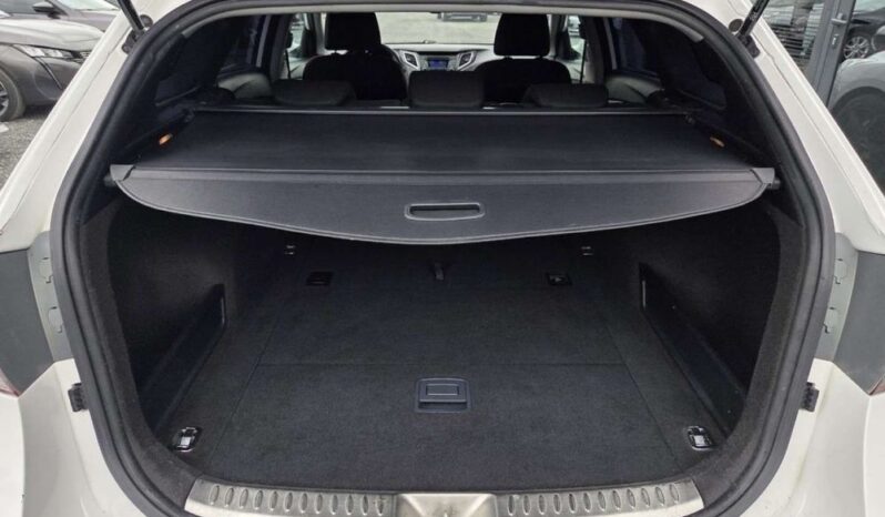 HYUNDAI i40  | FWD (przód) | Automatyczna | 136 KM | Biały full