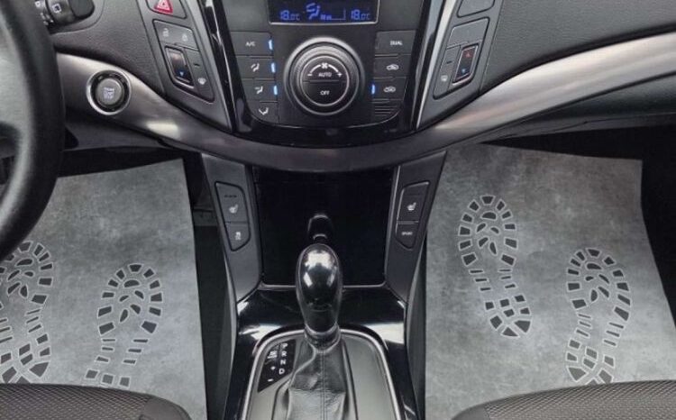 HYUNDAI i40  | FWD (przód) | Automatyczna | 136 KM | Biały full