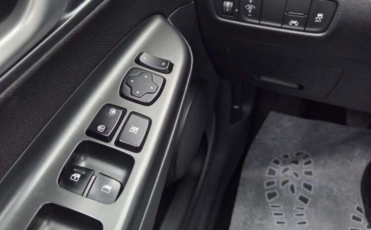 HYUNDAI Kona  | FWD (przód) | Manualna | 116 KM | Biały full