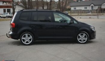 VOLKSWAGEN Touran  | FWD (przód) | Manualna | 110 KM | Czarny full