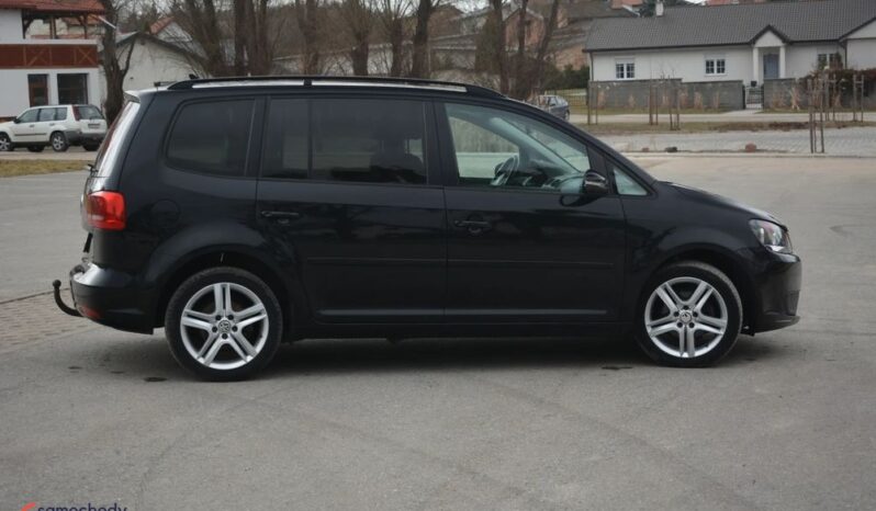 VOLKSWAGEN Touran  | FWD (przód) | Manualna | 110 KM | Czarny full