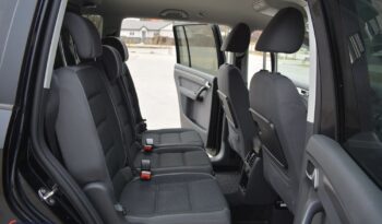 VOLKSWAGEN Touran  | FWD (przód) | Manualna | 110 KM | Czarny full