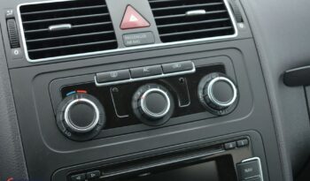 VOLKSWAGEN Touran  | FWD (przód) | Manualna | 110 KM | Czarny full
