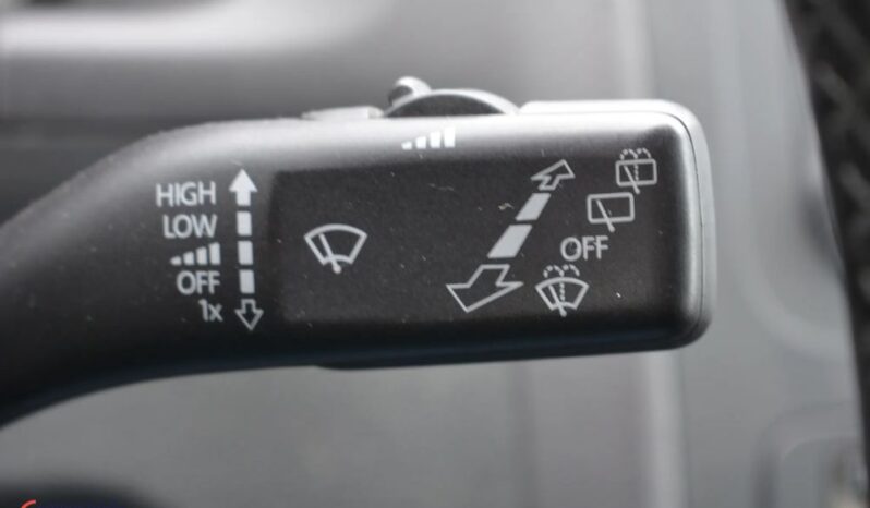 VOLKSWAGEN Touran  | FWD (przód) | Manualna | 110 KM | Czarny full