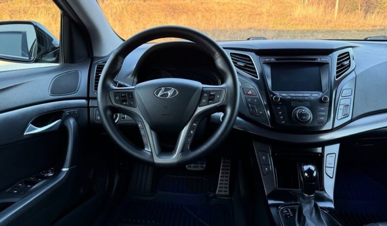 HYUNDAI i40  | FWD (przód) | Automatyczna | 141 KM | Czarny full