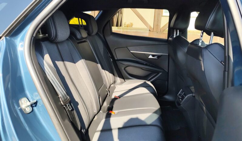 PEUGEOT 3008  | FWD (przód) | Manualna | 131 KM | Niebieski full