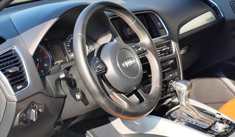 AUDI Q5  | 4×4 (stały) | Automatyczna | 177 KM | Czarny full