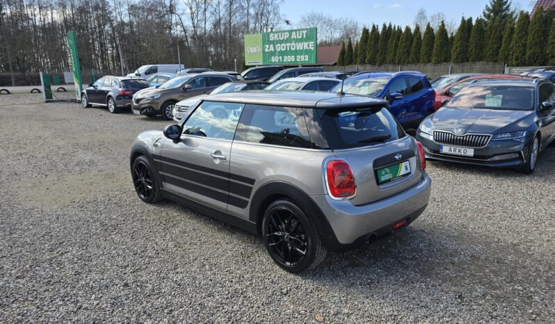 Mini ONE  | FWD (przód) | Manualna | 102 KM | Beżowy full