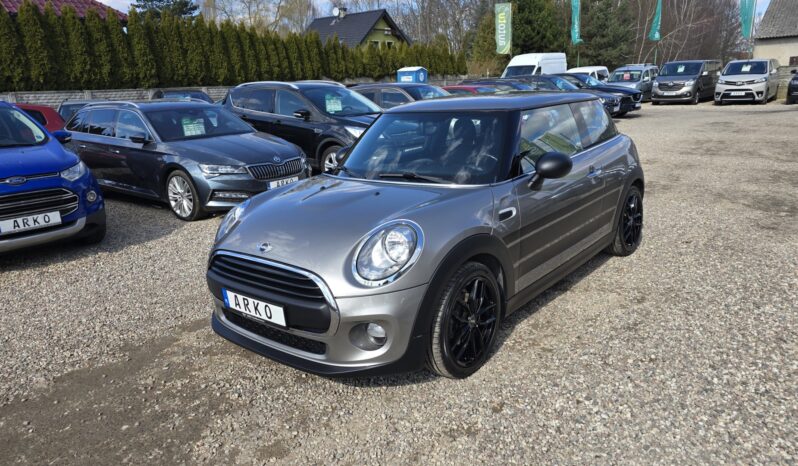 Mini ONE  | FWD (przód) | Manualna | 102 KM | Beżowy full