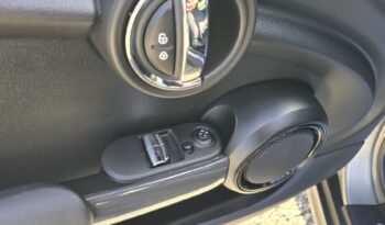 Mini ONE  | FWD (przód) | Manualna | 102 KM | Beżowy full