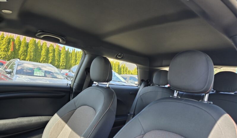 Mini ONE  | FWD (przód) | Manualna | 102 KM | Beżowy full