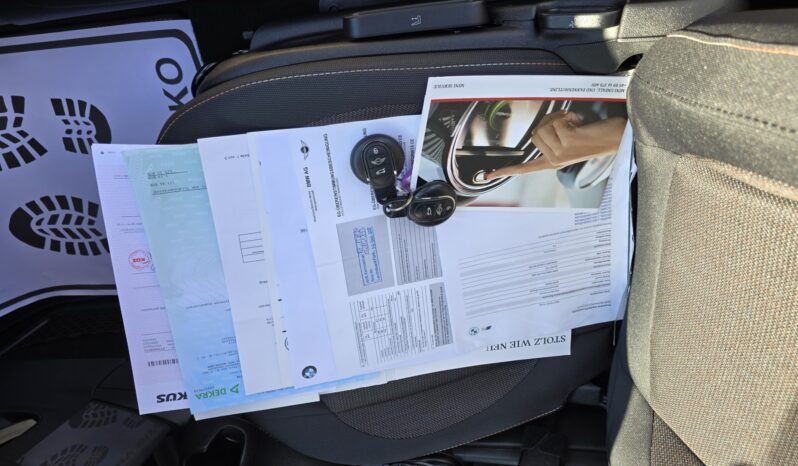 Mini ONE  | FWD (przód) | Manualna | 102 KM | Beżowy full