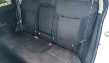 HONDA   CR-V     155 KM    Manualna    FWD (przód)    Biały full