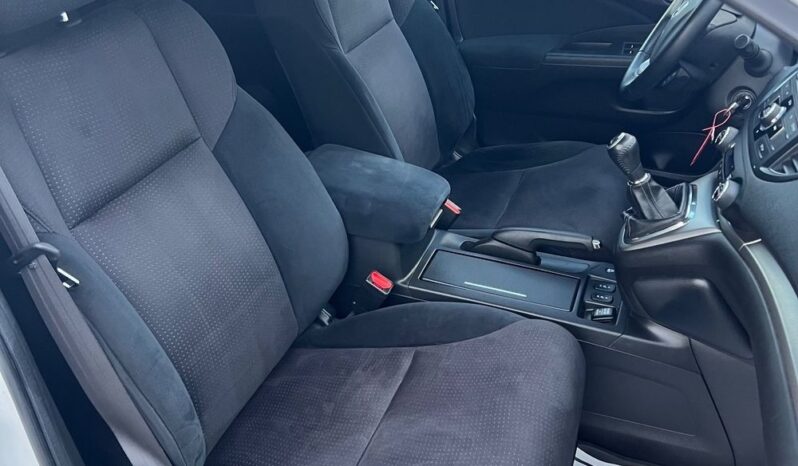 HONDA   CR-V     155 KM    Manualna    FWD (przód)    Biały full