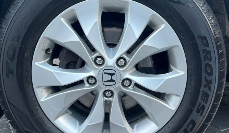 HONDA   CR-V     155 KM    Manualna    FWD (przód)    Biały full