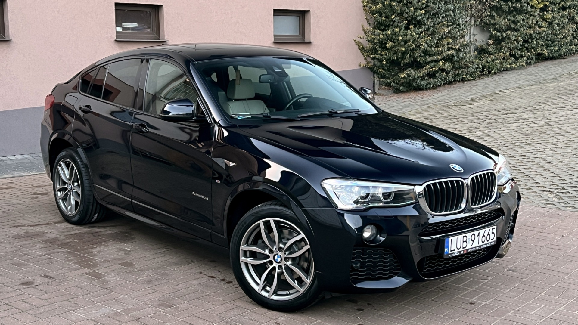 Bmw X4  | 4X4 (Doł. Automatycznie) | Automatyczna | 190 Km | Granatowy