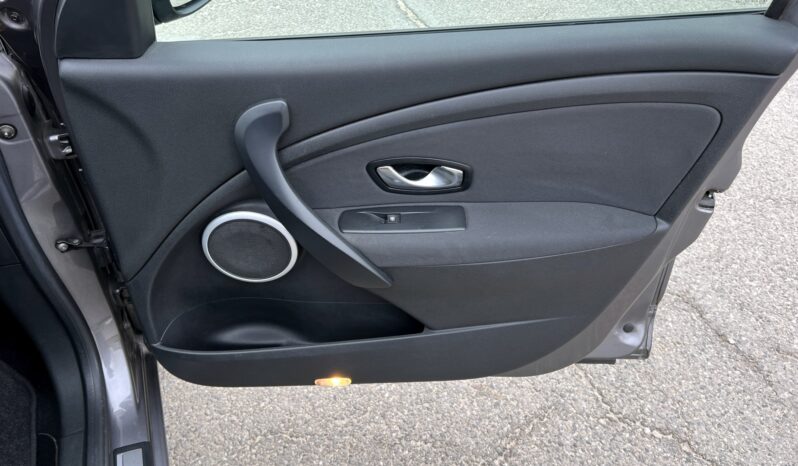 RENAULT Megane  | FWD (przód) | Manualna | 130 KM | Szary full