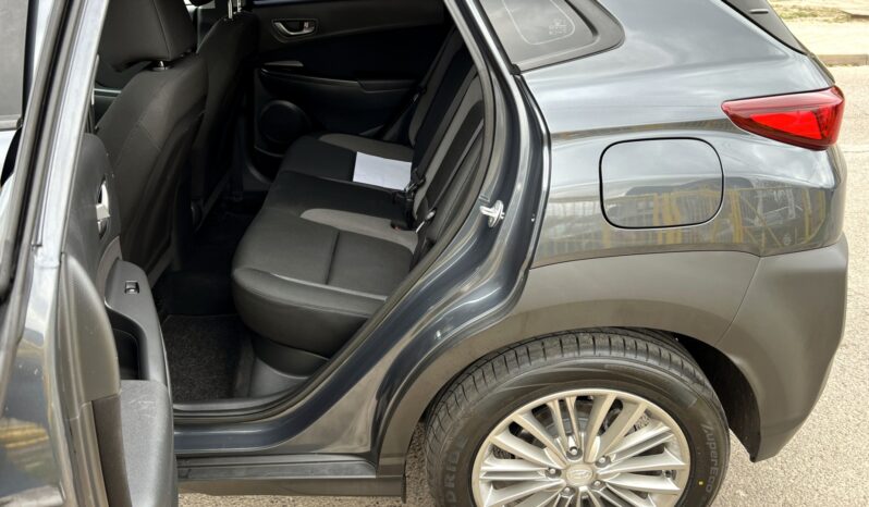 HYUNDAI Kona  | FWD (przód) | Manualna | 120 KM | Szary full