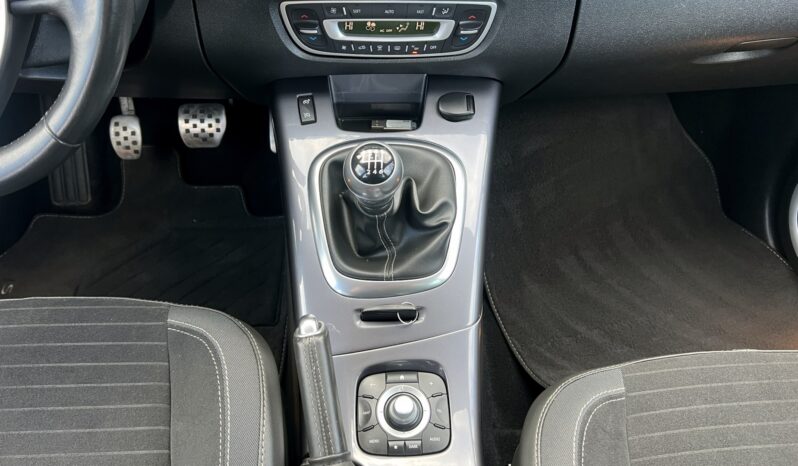 RENAULT Scenic  | FWD (przód) | Manualna | 130 KM | Szary full