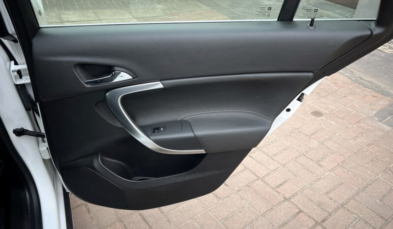 OPEL Insignia  | FWD (przód) | Manualna | 170 KM | Biały full