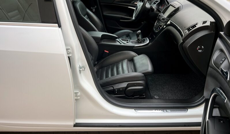 OPEL Insignia  | FWD (przód) | Manualna | 170 KM | Biały full