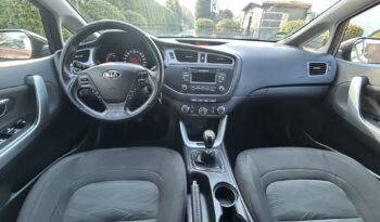 KIA Ceed  | przedni | Manualna | 135 KM | Brązowy full