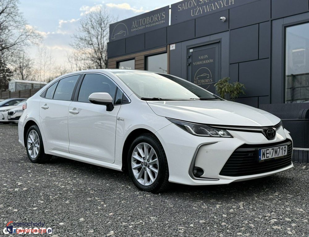 Toyota Corolla  | Fwd (Przód) | Automatyczna | 125 Km | Biały