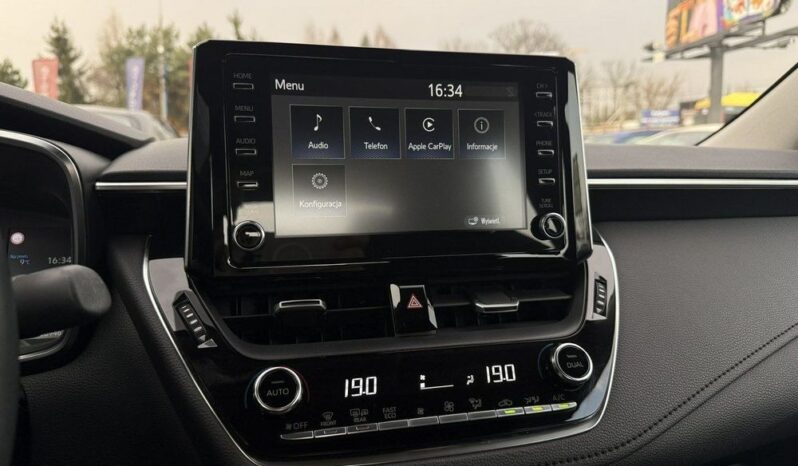 TOYOTA Corolla  | FWD (przód) | Automatyczna | 125 KM | Biały full