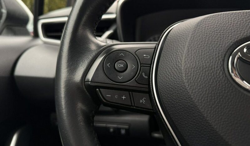 TOYOTA Corolla  | FWD (przód) | Automatyczna | 125 KM | Biały full