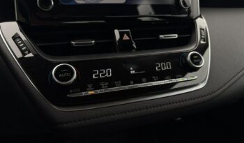 TOYOTA Corolla  | FWD (przód) | Automatyczna | 125 KM | Biały full