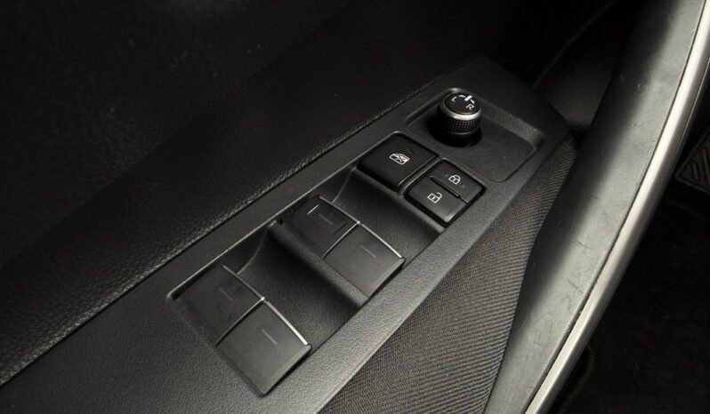 TOYOTA Corolla  | FWD (przód) | Automatyczna | 125 KM | Biały full