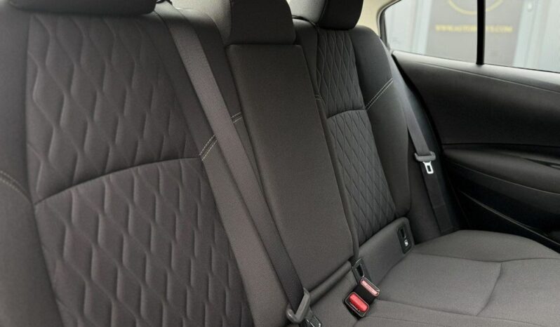 TOYOTA Corolla  | FWD (przód) | Manualna | 125 KM | Czarny full