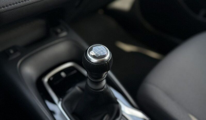 TOYOTA Corolla  | FWD (przód) | Manualna | 125 KM | Czarny full