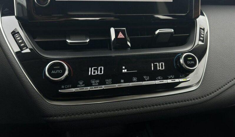 TOYOTA Corolla  | FWD (przód) | Automatyczna | 125 KM | Biały full