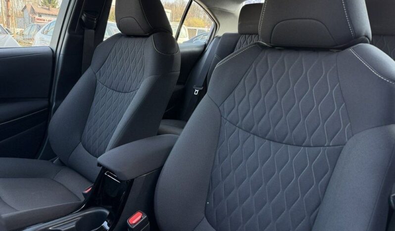 TOYOTA Corolla  | FWD (przód) | Manualna | 125 KM | Srebrny full