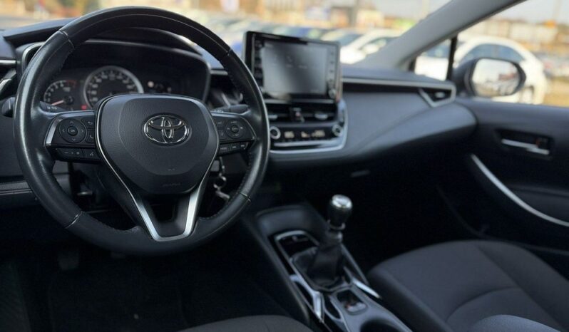 TOYOTA Corolla  | FWD (przód) | Manualna | 125 KM | Srebrny full