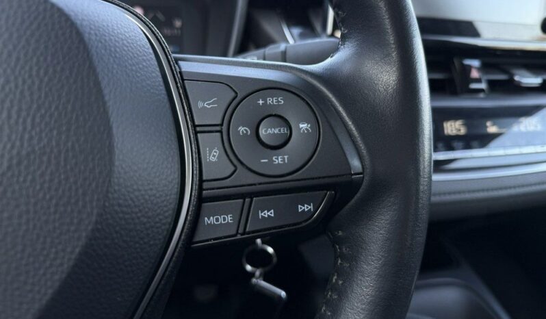 TOYOTA Corolla  | FWD (przód) | Manualna | 125 KM | Srebrny full