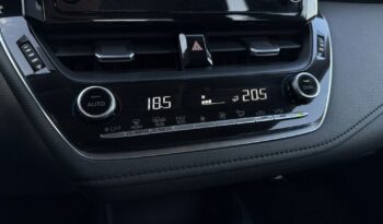 TOYOTA Corolla  | FWD (przód) | Manualna | 125 KM | Srebrny full