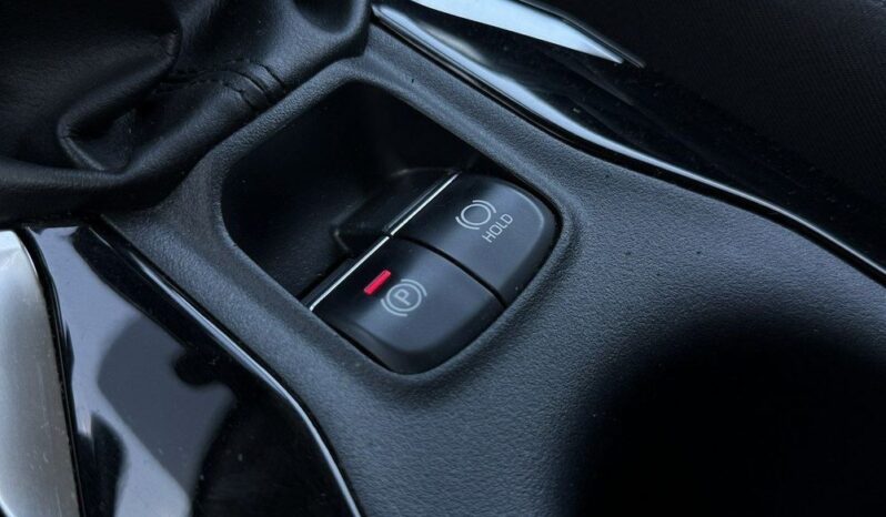 TOYOTA Corolla  | FWD (przód) | Manualna | 125 KM | Srebrny full