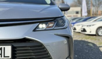 TOYOTA Corolla  | FWD (przód) | Manualna | 125 KM | Srebrny full