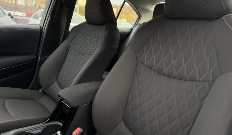 TOYOTA Corolla  | FWD (przód) | Automatyczna | 125 KM | Biały full