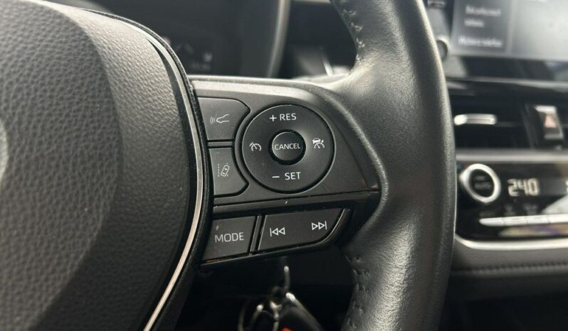 TOYOTA Corolla  | FWD (przód) | Automatyczna | 125 KM | Biały full