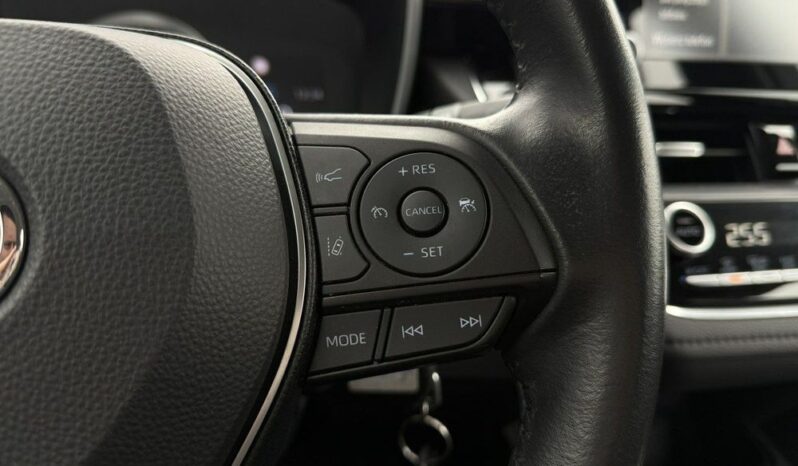 TOYOTA Corolla  | FWD (przód) | Manualna | 125 KM | Czarny full