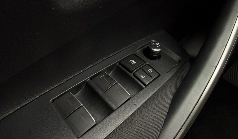 TOYOTA Corolla  | FWD (przód) | Manualna | 125 KM | Czarny full