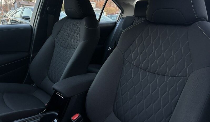 TOYOTA Corolla  | FWD (przód) | Automatyczna | 125 KM | Biały full