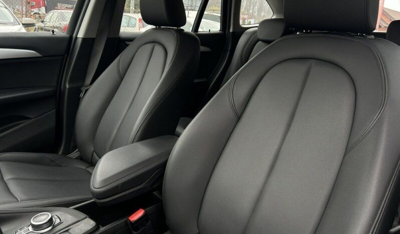 BMW X1  | FWD (przód) | Automatyczna | 140 KM | Biały full