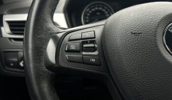 BMW X1  | FWD (przód) | Automatyczna | 140 KM | Biały full