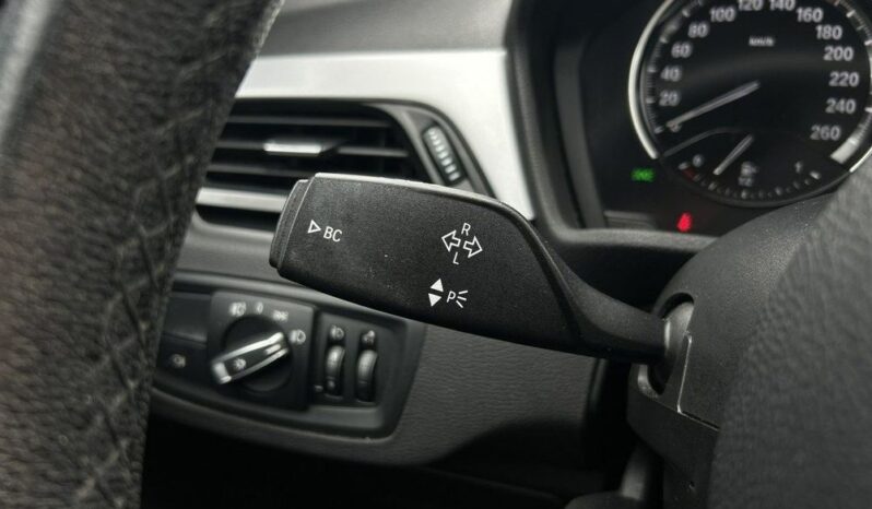 BMW X1  | FWD (przód) | Automatyczna | 140 KM | Biały full